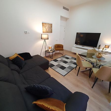 Beautiful Historic Center Apt! Málaga Buitenkant foto